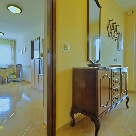 Komfortable Bozica 1 By Interhome Appartamento Umago